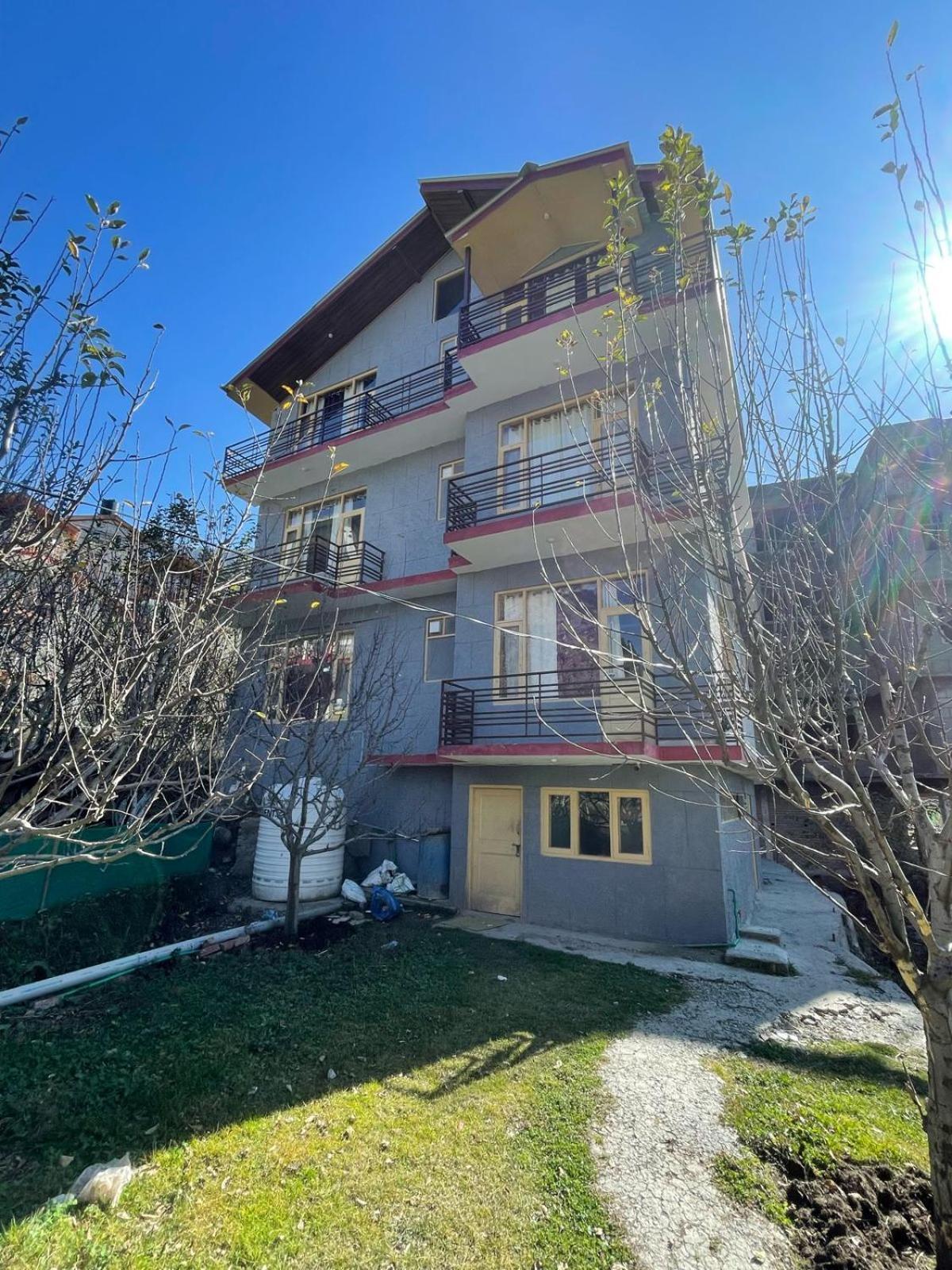 Rajhans Resorts Manāli Exterior foto